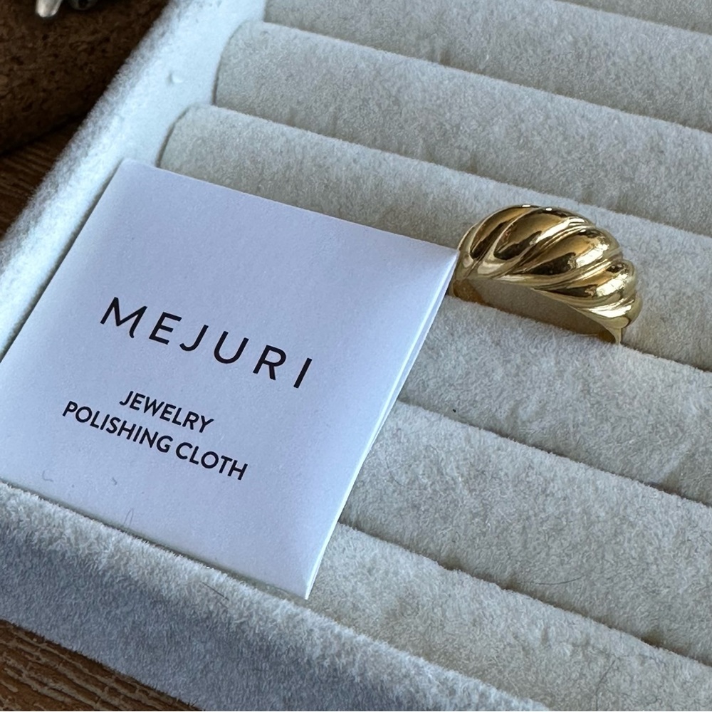 Mejuri croissant ring 925